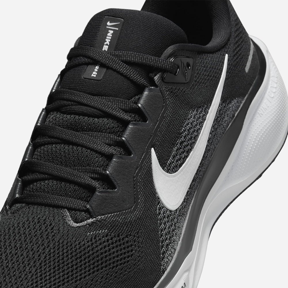 Thiết kế thoáng khí Nike Pegasus 41