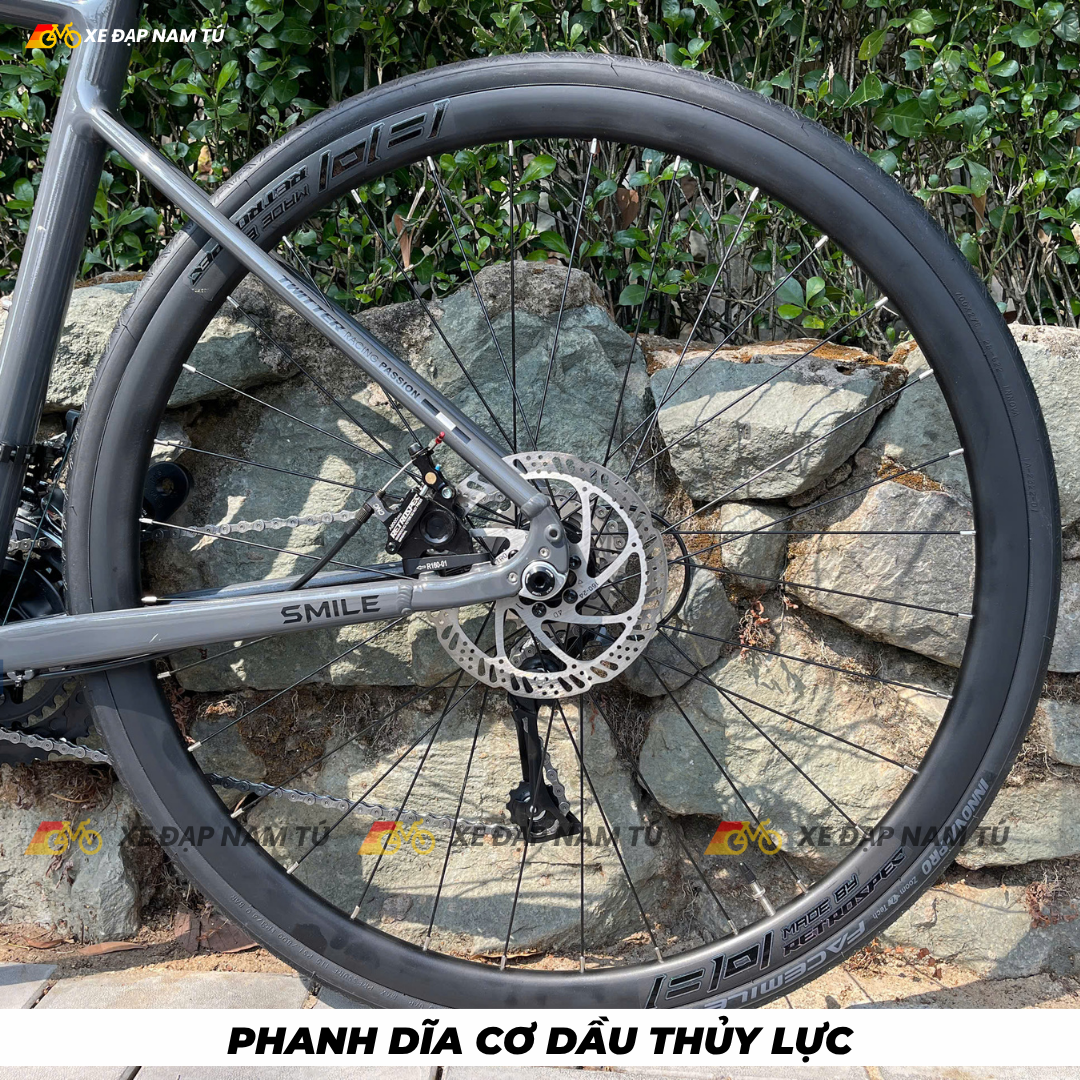 Xe Đạp Đua Twitter Smile 2026, Khung Nhôm Siêu Nhẹ, Group Shimano Claris Nhật Bản, Cối Nổ Lớn 
