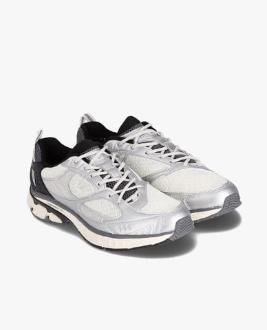  FILA - Unisex Pronto V3 Low Top Sneakers 