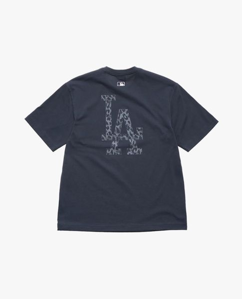  MLB - Unisex Big Logo Leopard Crew Neck T Shirt 