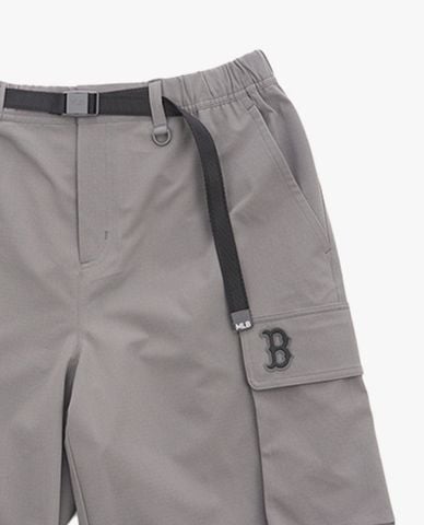  MLB - Men's Loose Fit Knee Length Short With Elastic Waistband And Pockets 