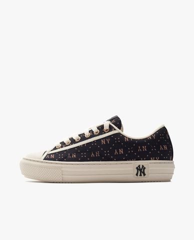  MLB - Unisex Playball Luxe Jacquard Diamond Monogram Sneakers 