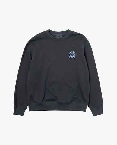  MLB - Unisex Monogram Long-Sleeve Crewneck Sweatshirt 