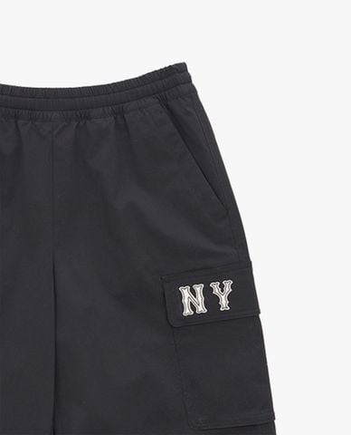 MLB - Unisex Wide Leg Shorts With Patch Pockets 