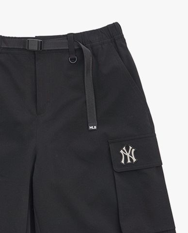  MLB - Men's Wide Leg Sweatshort With Elastic Waistband And Pockets 