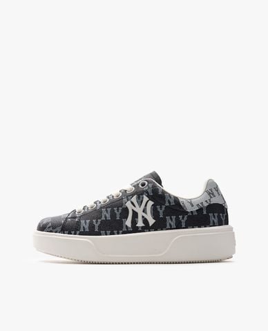  MLB - Unisex Chunky Classic All Over Monogram Sneakers 