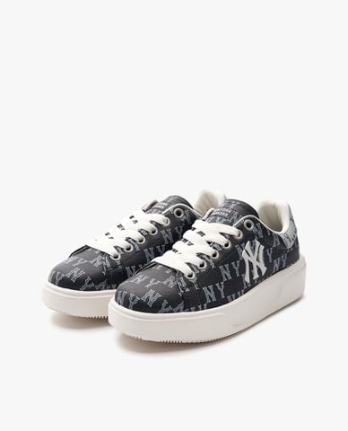  MLB - Unisex Chunky Classic All Over Monogram Sneakers 