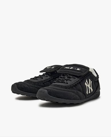  MLB - Women Sleek Lace Low Top Sneakers 