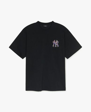 MLB - Unisex Basic Street Logo Short-Sleeve Crewneck T-Shirt 