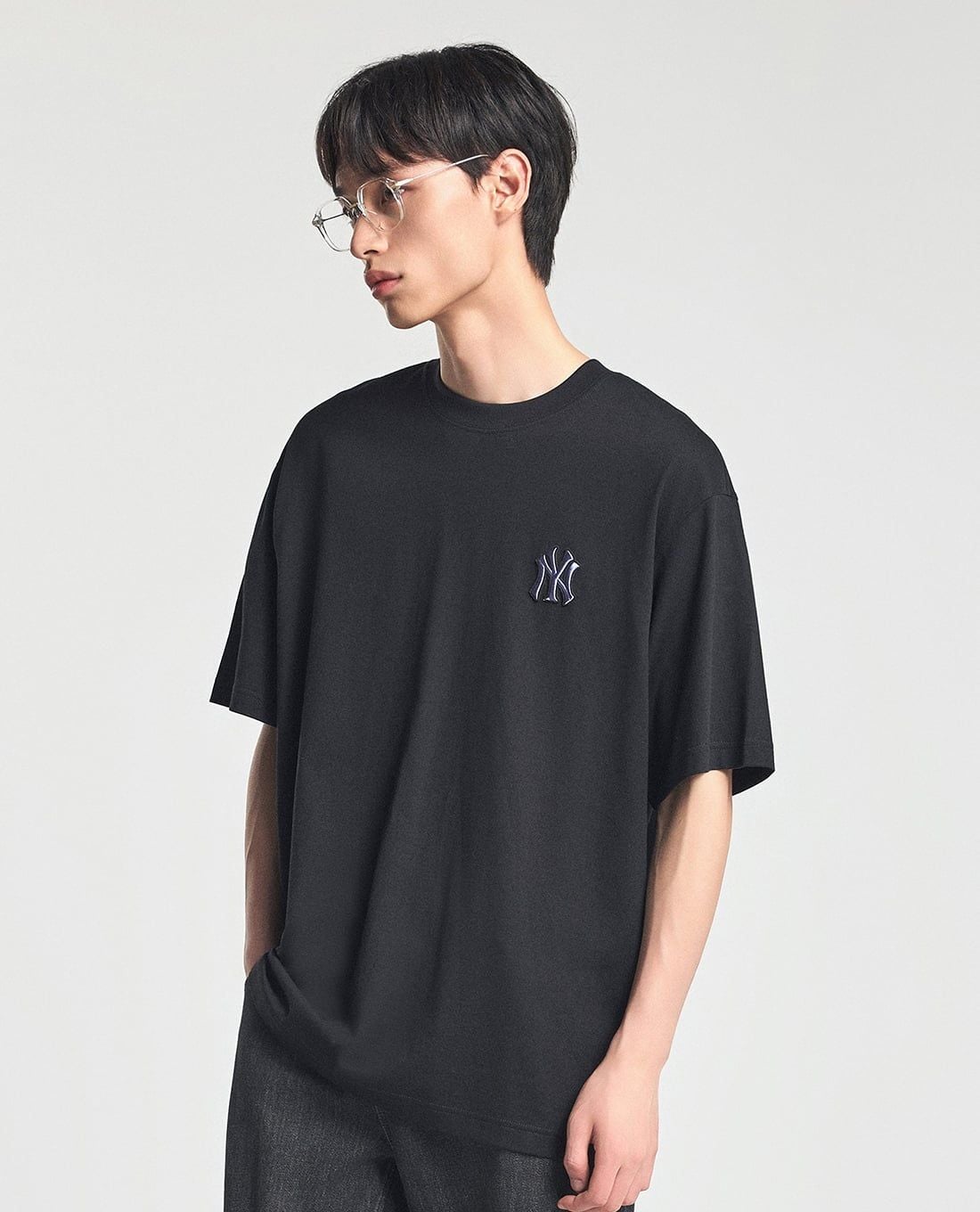 MLB - Unisex Varsity Crewneck Short-Sleeve T-shirt