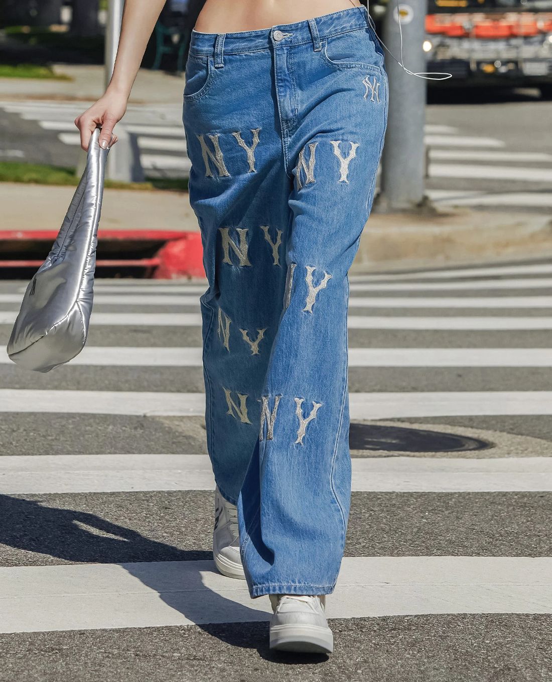 MLB - Women's Wide-Leg Basic Embroidery Logo Jeans