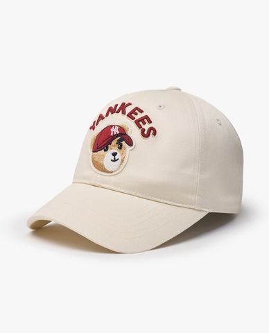  MLB - Unisex Baseball Cap With Embroidered Playful Bear Design 