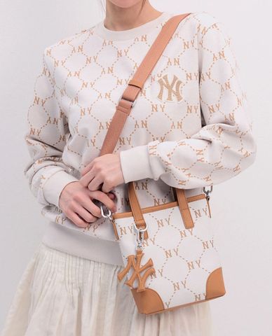  MLB - Diamond Monogram Jacquard Mini Women's Crossbody Bag 
