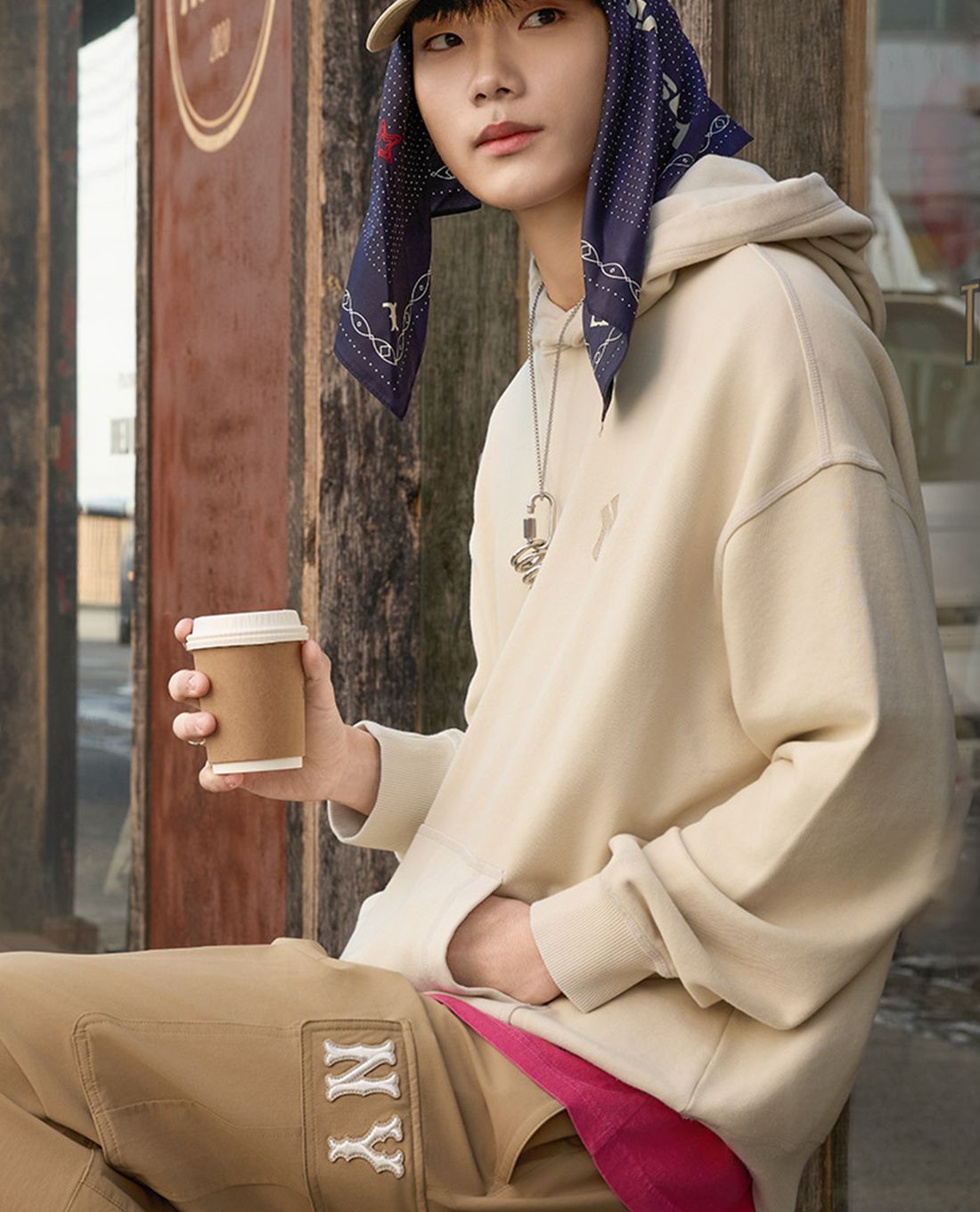 MLB - Unisex Basic Stitch Embo Mega Logo Hoodie