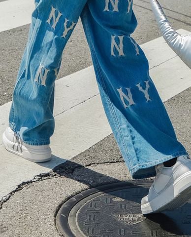  MLB - ស្បែកជើង Chunky Liner Denim Classic Monogram Unisex 