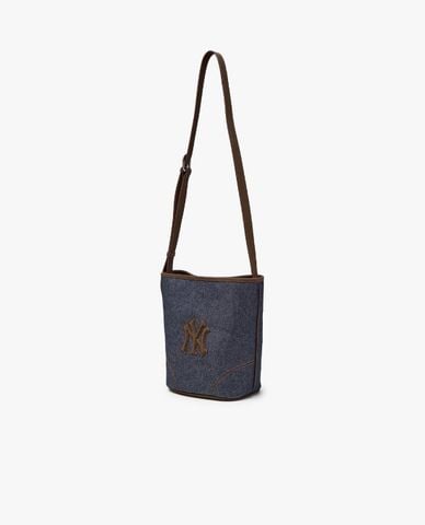  MLB - Women's Denim Coloring Trapezoid Shoulder Bag 