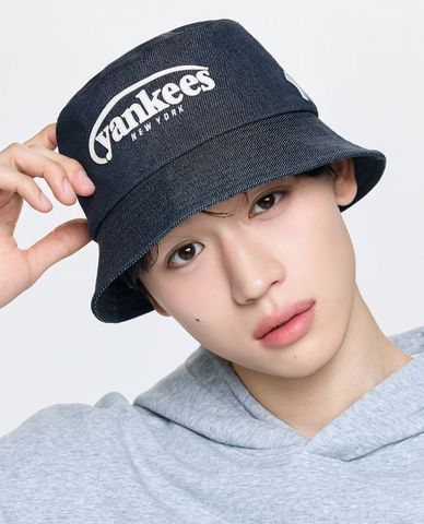  MLB - Unisex Vintage Denim Curve Logo Bucket Hat 