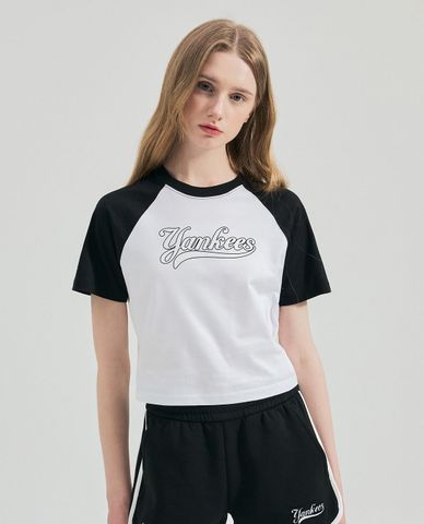  MLB - Women's Varsity Raglan Short-Sleeve Crewneck Croptop 