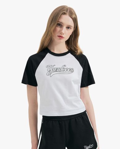  MLB - Women's Varsity Raglan Short-Sleeve Crewneck Croptop 
