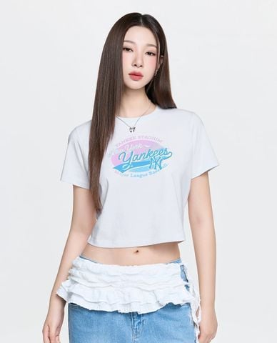  MLB - Women Vintage Graphic Croptop 