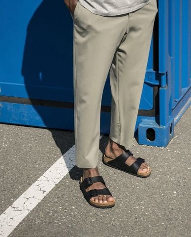  BIRKENSTOCK - Unisex Arizona Cross-Strap Sandals 