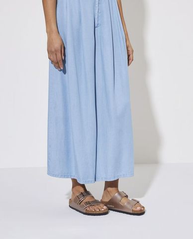  BIRKENSTOCK - ស្បែកជើងខ្សែក្រវាត់ធំ Arizona សម្រាប់ស្ត្រី 