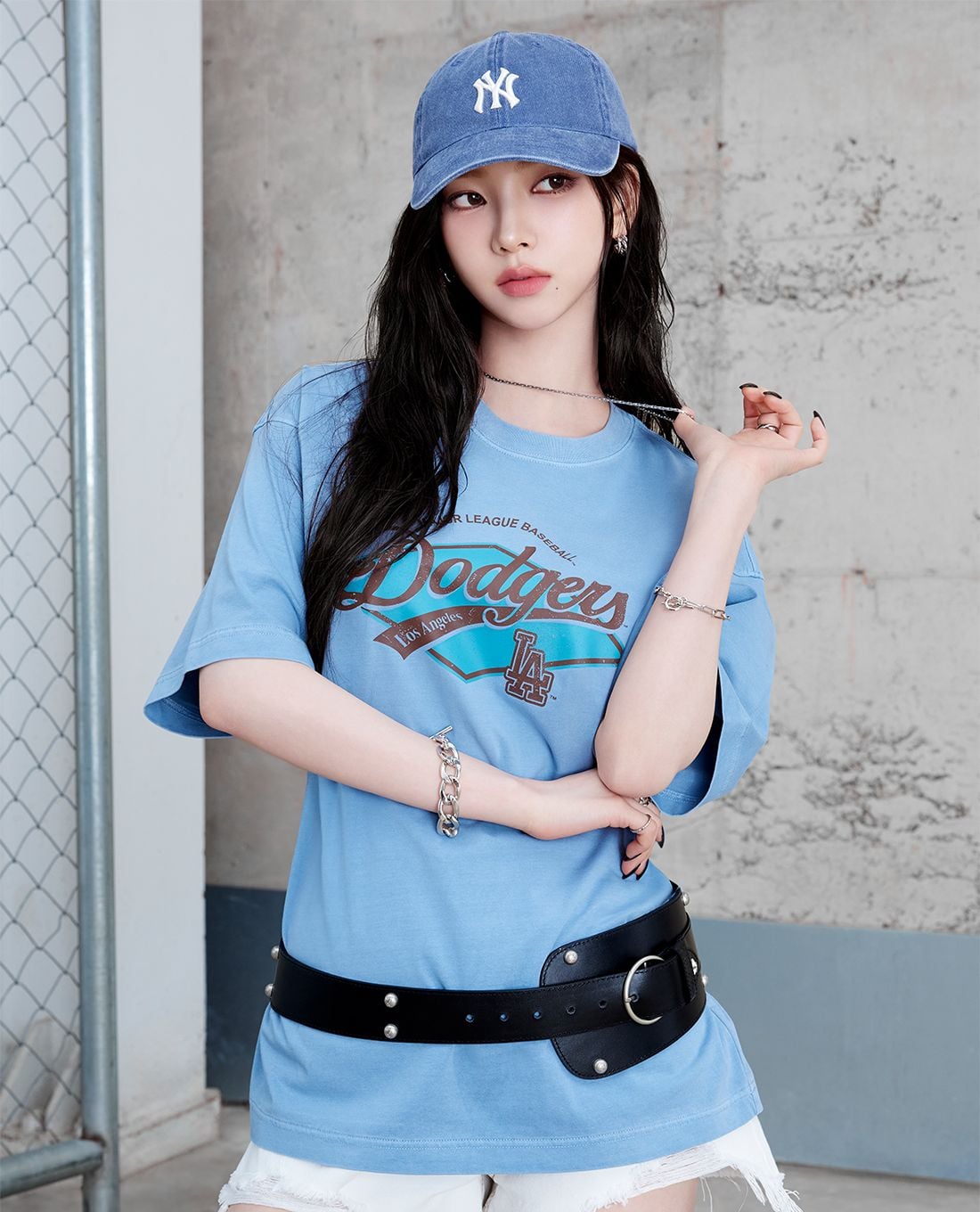 MLB - Unisex Varsity Vintage Short-Sleeve Crewneck T-Shirt