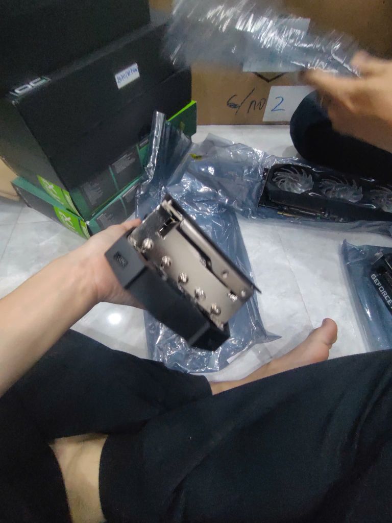 Card màn hình A26S Black GF RTX3080 SG LHR (1-Click OC) 10GB GDDR6X 38NWM3MD99RG Galax