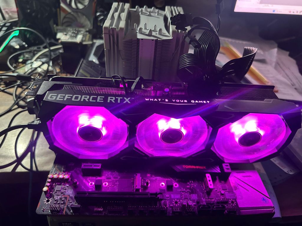 Card màn hình A26S Black GF RTX3080 SG LHR (1-Click OC) 10GB GDDR6X 38NWM3MD99RG Galax