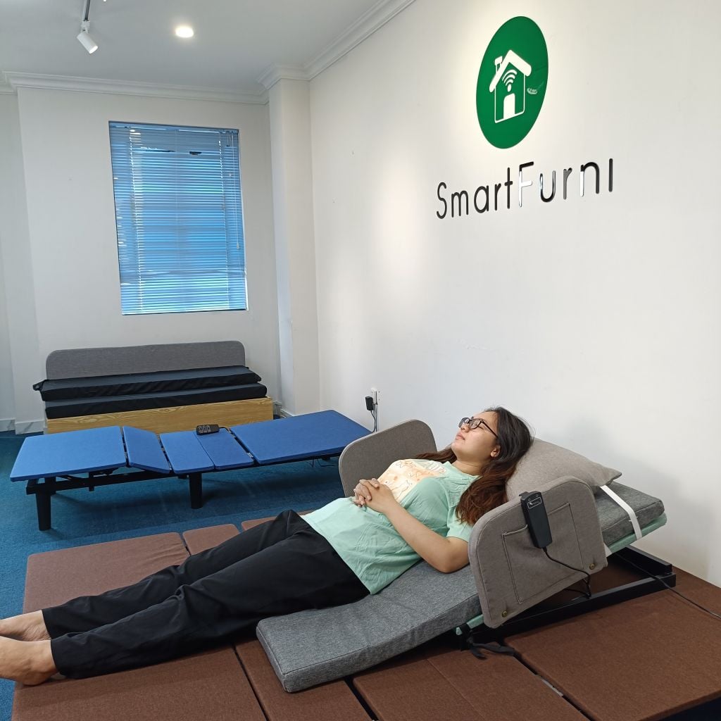 Đệm nâng hạ tự động SmartFurni - Phiên Bản 1 Động Cơ SM-GTL120 không tay vịn
