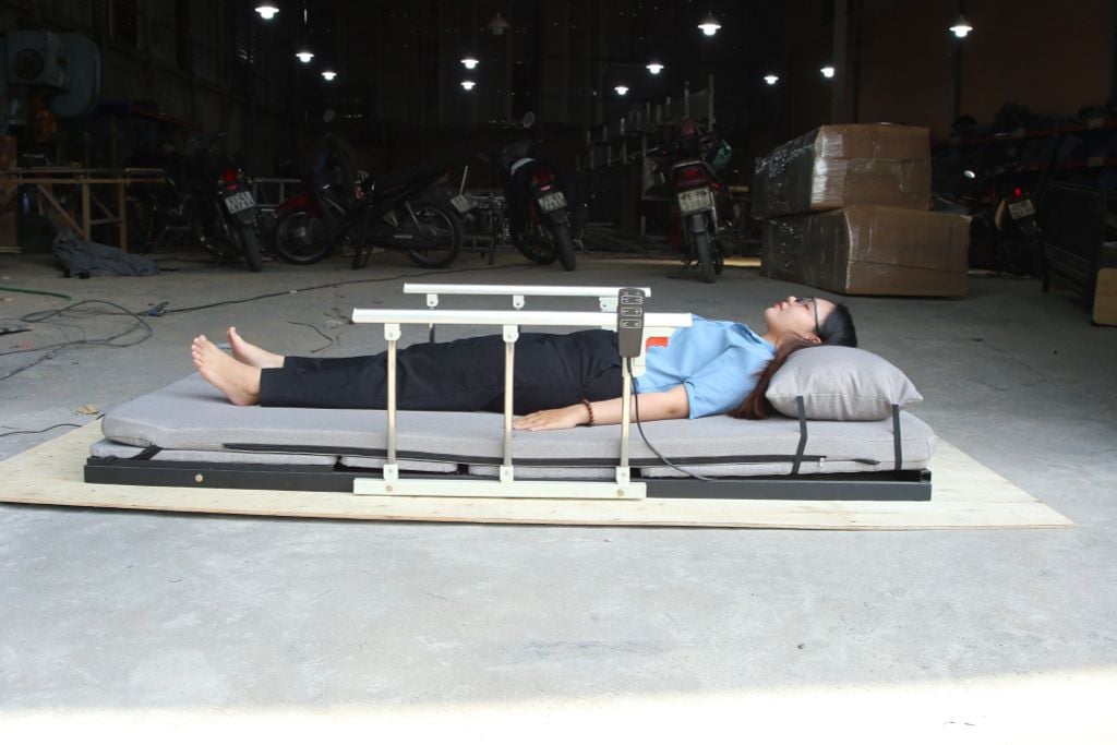 Giường Nâng Lưng Và Chân Tự Động SmartFurni - Phiên Bản 2 Động Cơ SM-GTL460