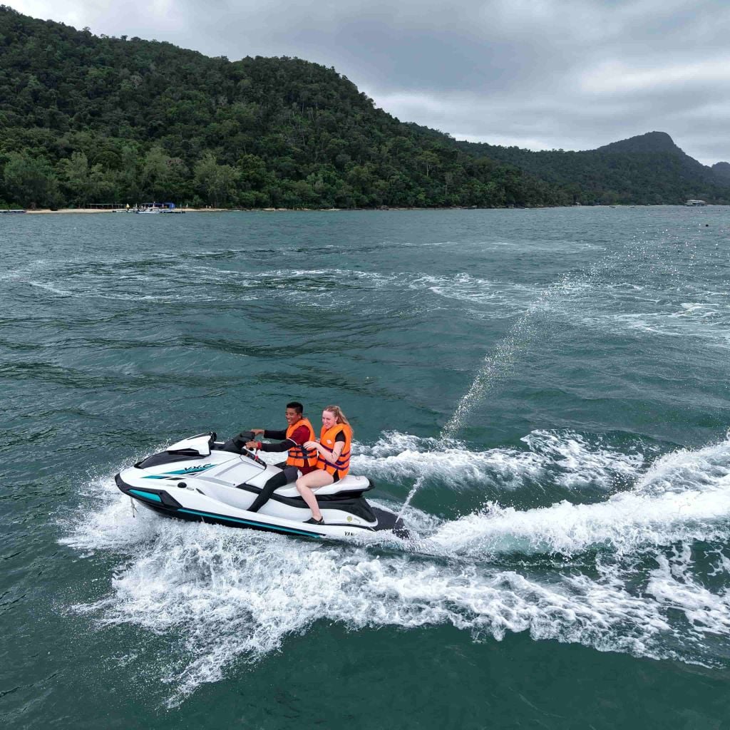  Jet ski - Mô tô nước 