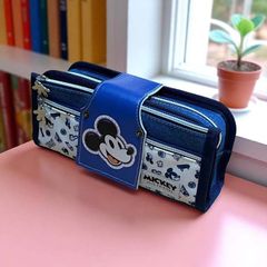 Bóp Viết Vải 3 Ngăn Mickey Disney A83304 Có Khóa Kéo Chắc Chắn