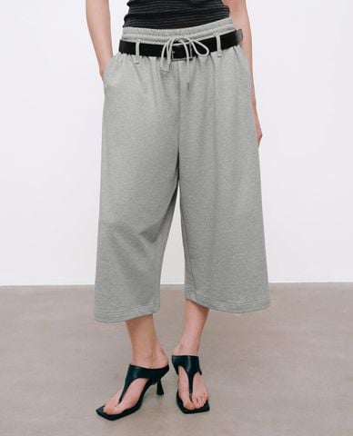  URBAN REVIVO - Quần nữ ống rộng dáng lửng kèm thắt lưng 