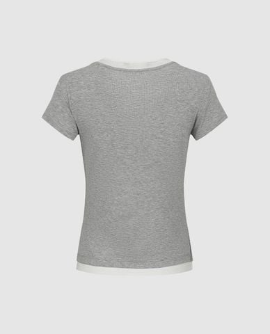  URBAN REVIVO - Áo thun nữ cổ henley tay ngắn phom ôm 