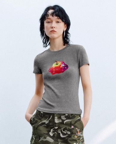  URBAN REVIVO - Áo thun nữ cổ tròn tay ngắn in chữ 