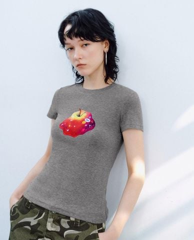  URBAN REVIVO - Áo thun nữ cổ tròn tay ngắn in chữ 