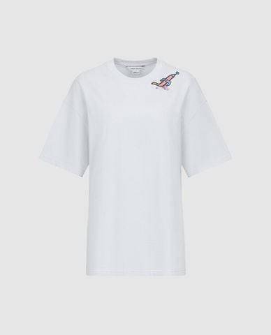  URBAN REVIVO - Áo thun nữ cổ tròn tay ngắn in họa tiết 