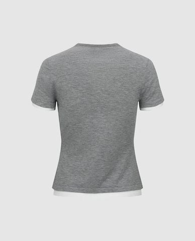  URBAN REVIVO - Áo dệt kim nữ cổ tròn tay ngắn phối nút 