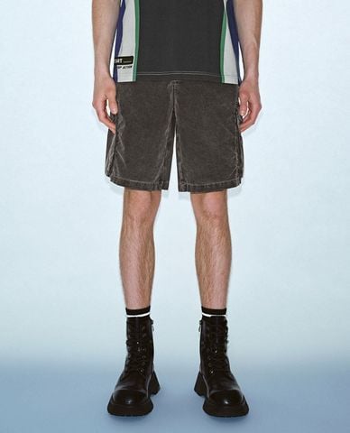  URBAN REVIVO - Quần short jeans nam Vogue 