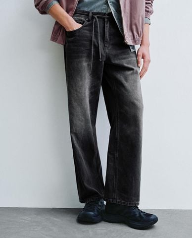  URBAN REVIVO - Quần jeans nam ống đứng wash bạc 