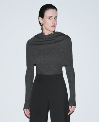  URBAN REVIVO - Áo dệt kim nữ cổ cao tay dài thời thượng 