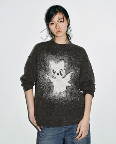  URBAN REVIVO - Áo dệt kim nữ cổ tròn tay dài phom rộng 