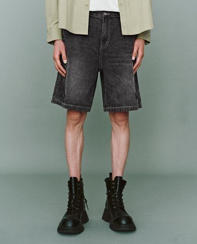  URBAN REVIVO - Quần short jeans nam wash bạc trẻ trung 
