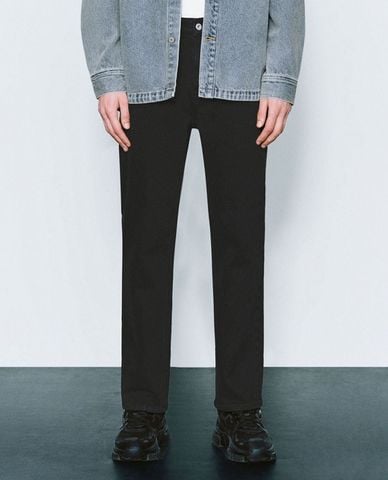  URBAN REVIVO - Quần jeans nam ống đứng năng động 
