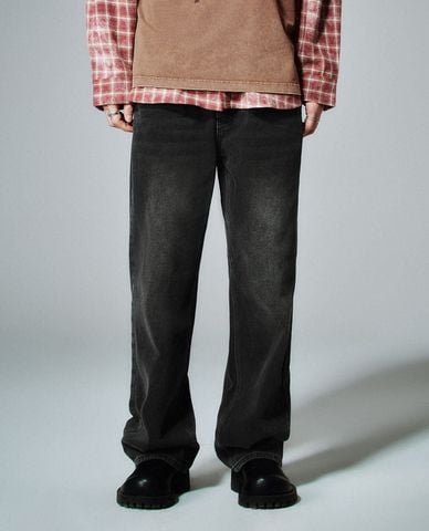  URBAN REVIVO - Quần jeans nam ống rộng thời trang 