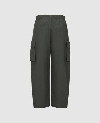 URBAN REVIVO - Quần nam ống rộng phối túi hộp 