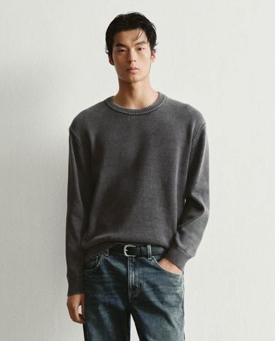  URBAN REVIVO - Áo dệt kim nam tay dài phom suông 