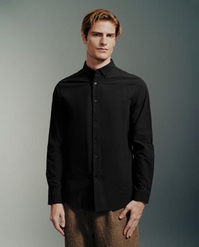  URBAN REVIVO - Áo sơ mi nam cổ bẻ tay dài 