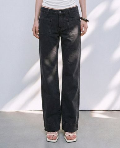  URBAN REVIVO - Quần jeans nữ ống đứng phối túi 